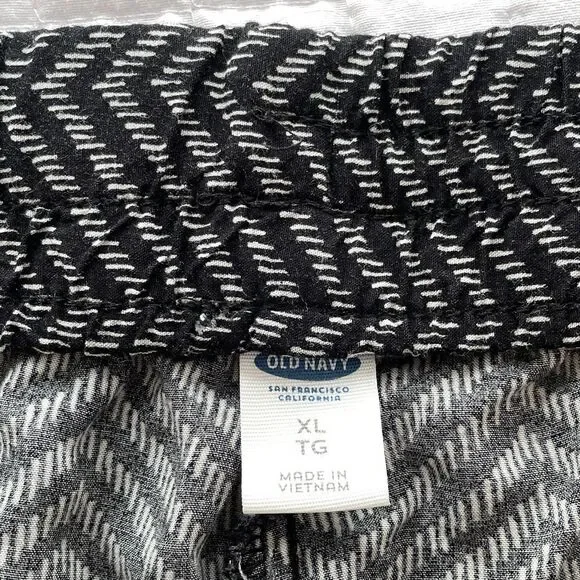 Old Navy Black Soft Pants Boho Print Ankle Cropped Lounge Bottoms Womens Size XL - Picture 7 of 11